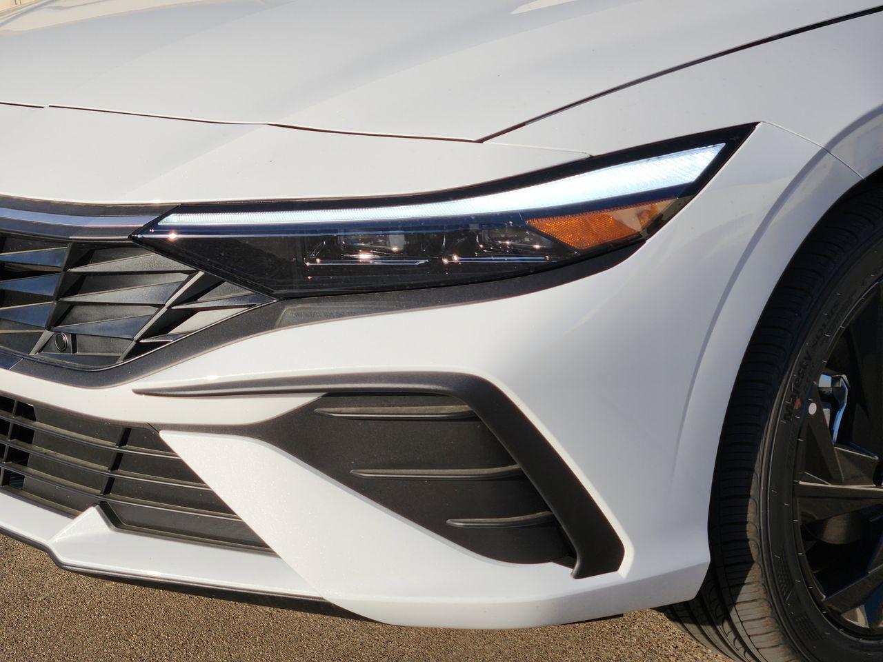 New 2026 W6H White Hyundai SEL Sport image 6