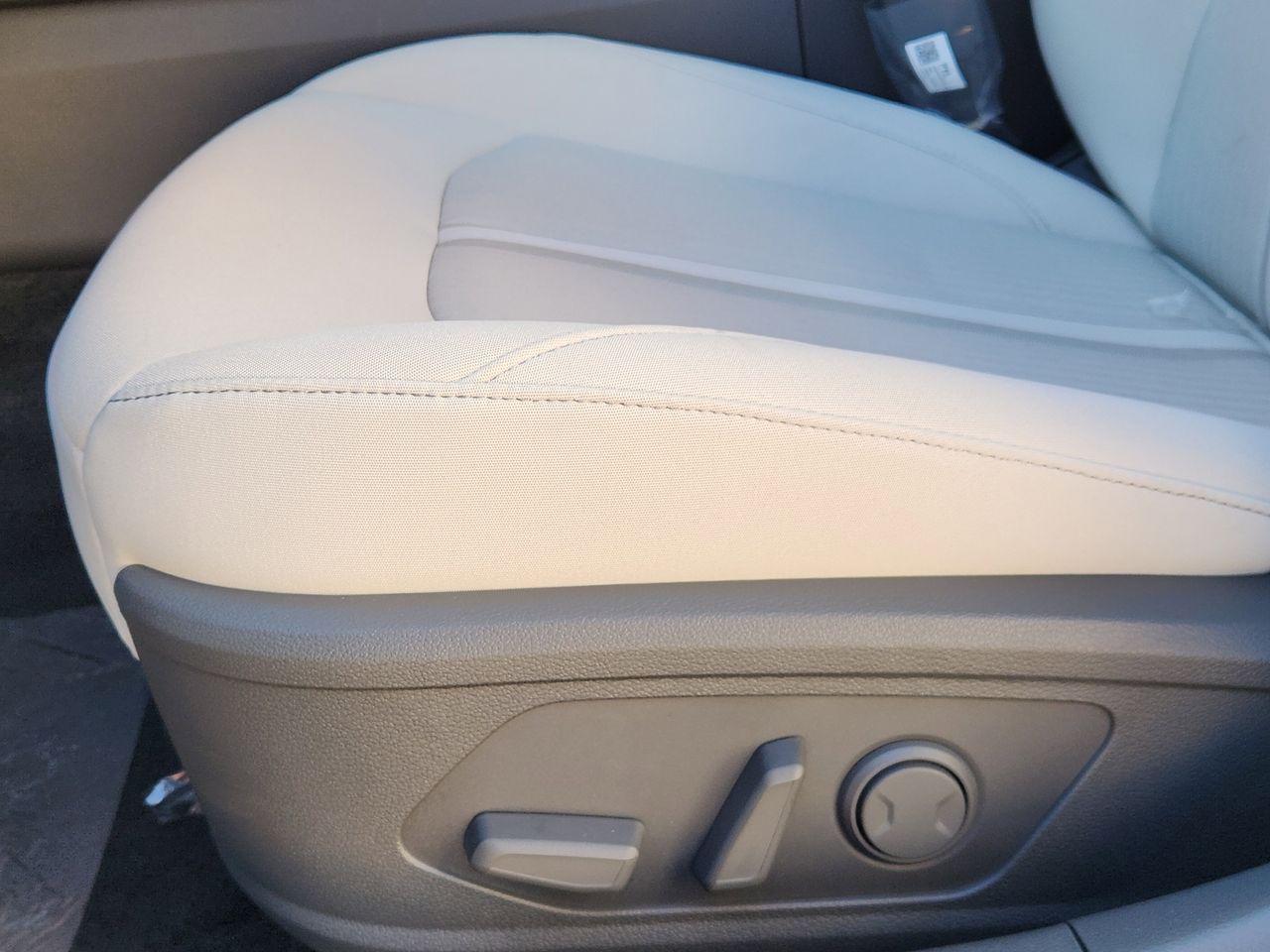 New 2026 T2G Gray Hyundai SEL Sport image 24