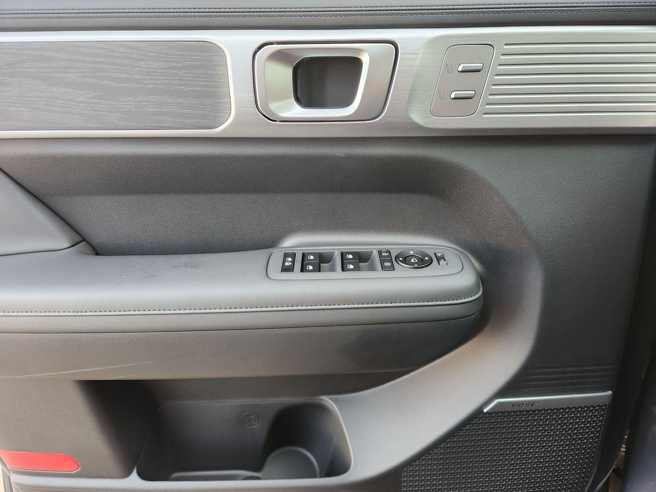 New 2027 Ecotronic Gray Hyundai Limited FWD image 22