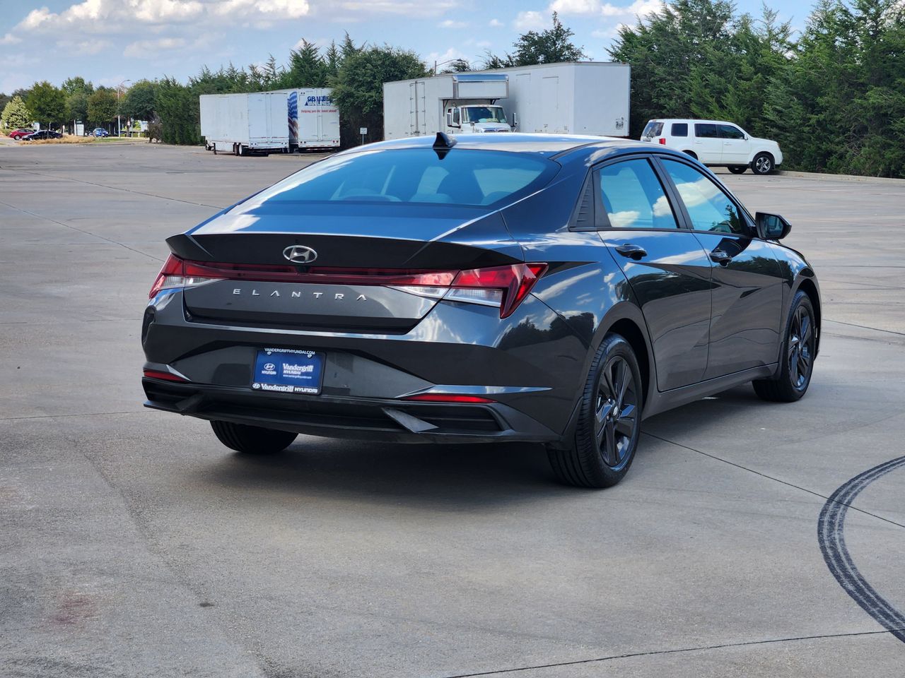 Used 2023 Portofino Gray Hyundai SEL image 4