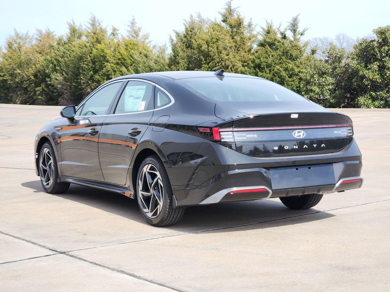 New 2026 A2B Black Hyundai SEL Sport image 3