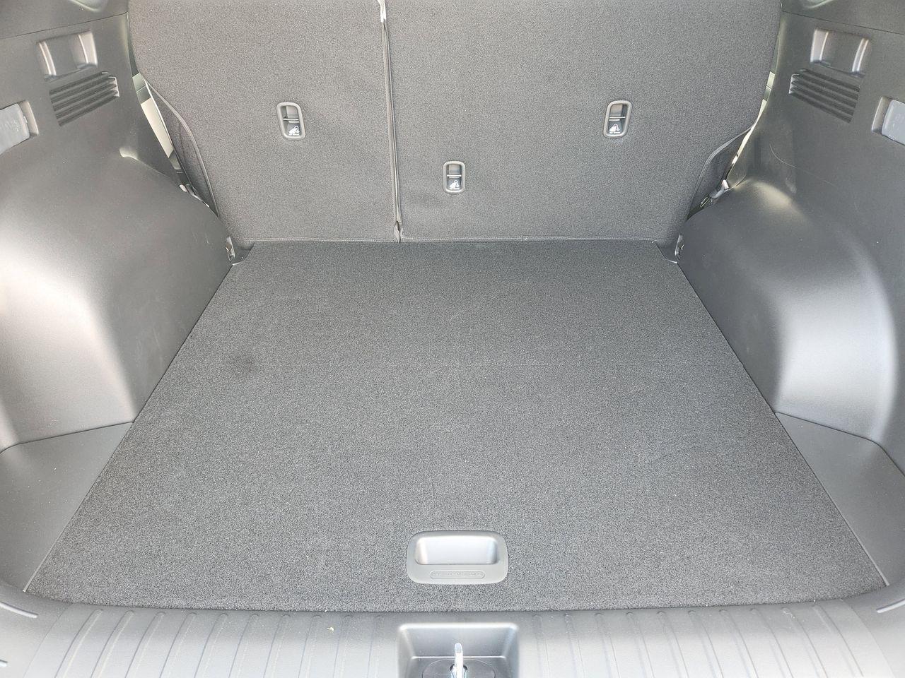 New 2026 Serenity White Pearl Hyundai Limited FWD image 30