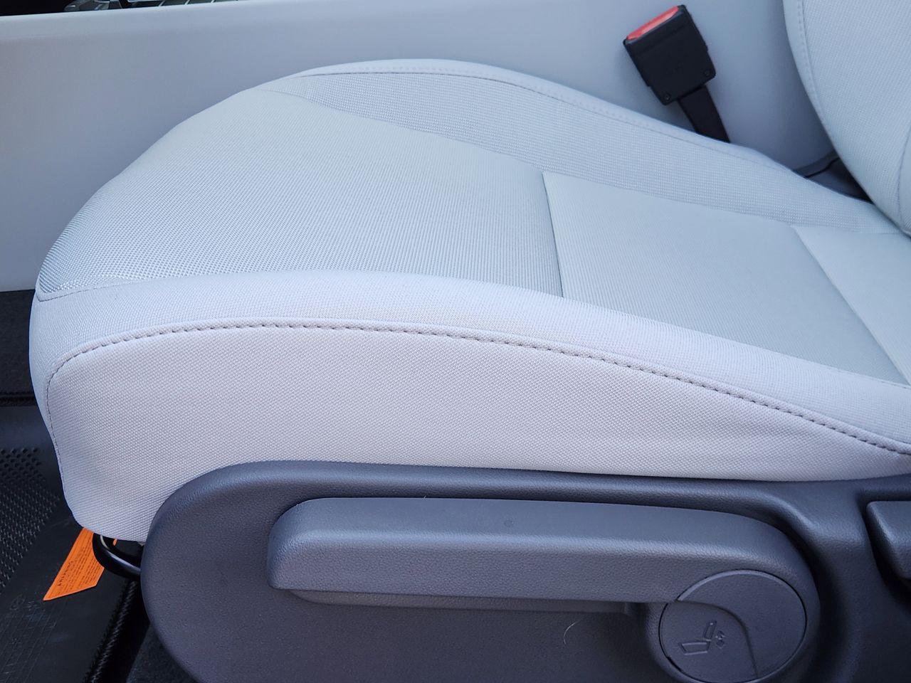 New 2026 TN6 Blue Hyundai SE FWD image 23