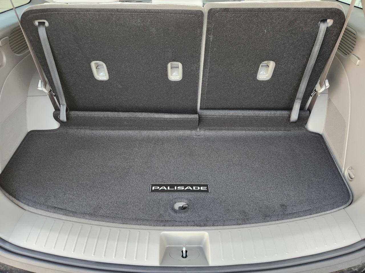 New 2026 A2B Black Hyundai SEL Premium FWD image 31