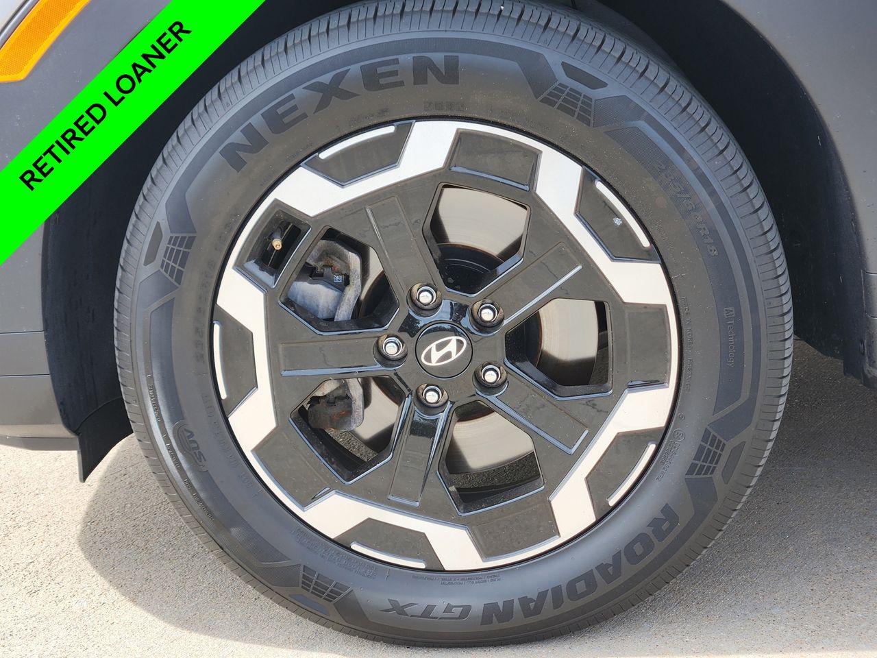 New 2025 R2T Silver Hyundai SEL FWD image 8