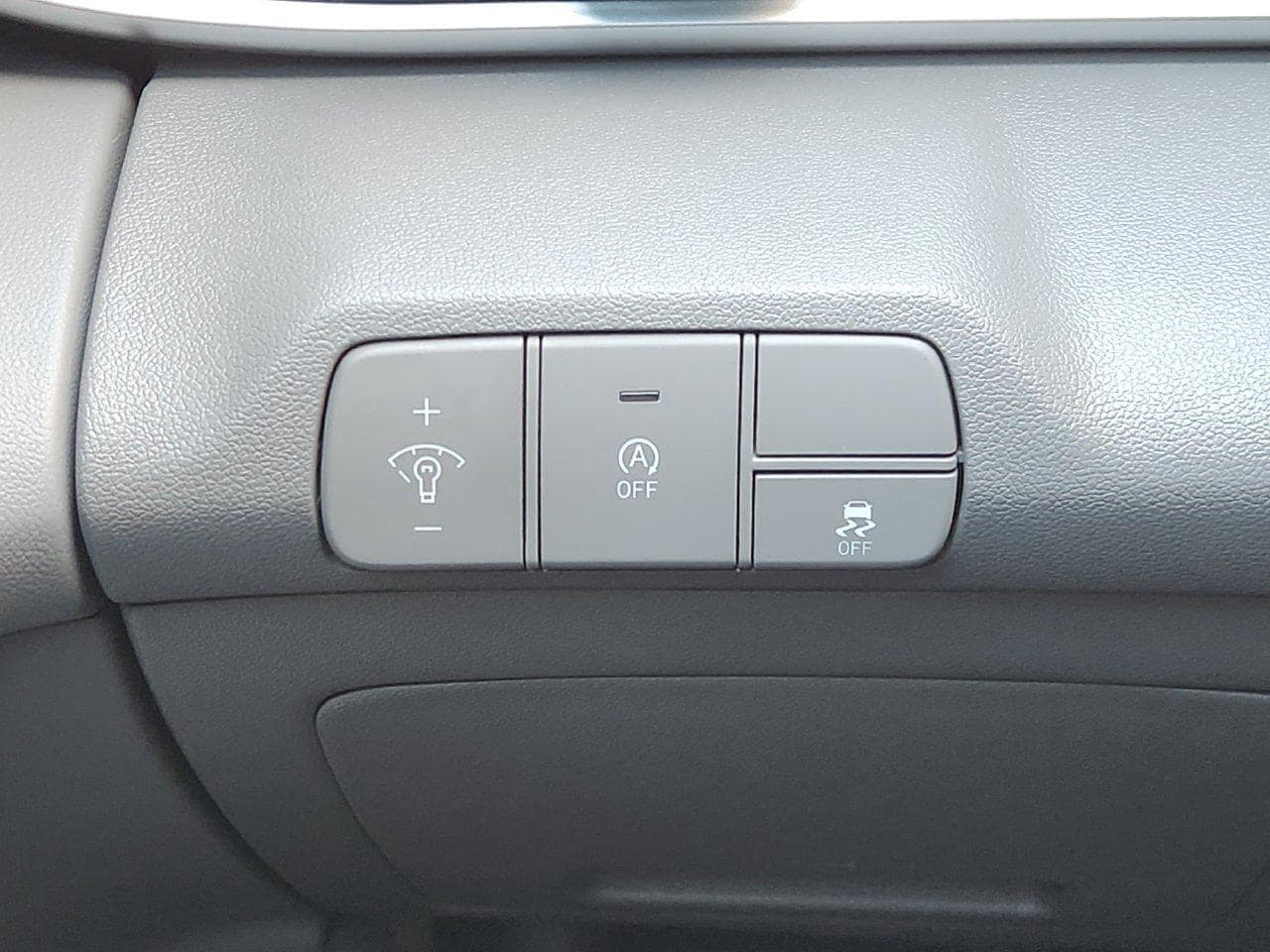 New 2026 Amazon Gray Hyundai SE image 18