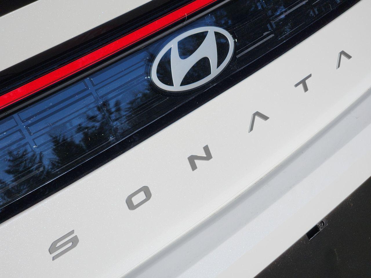 New 2026 W6H White Hyundai Limited image 8