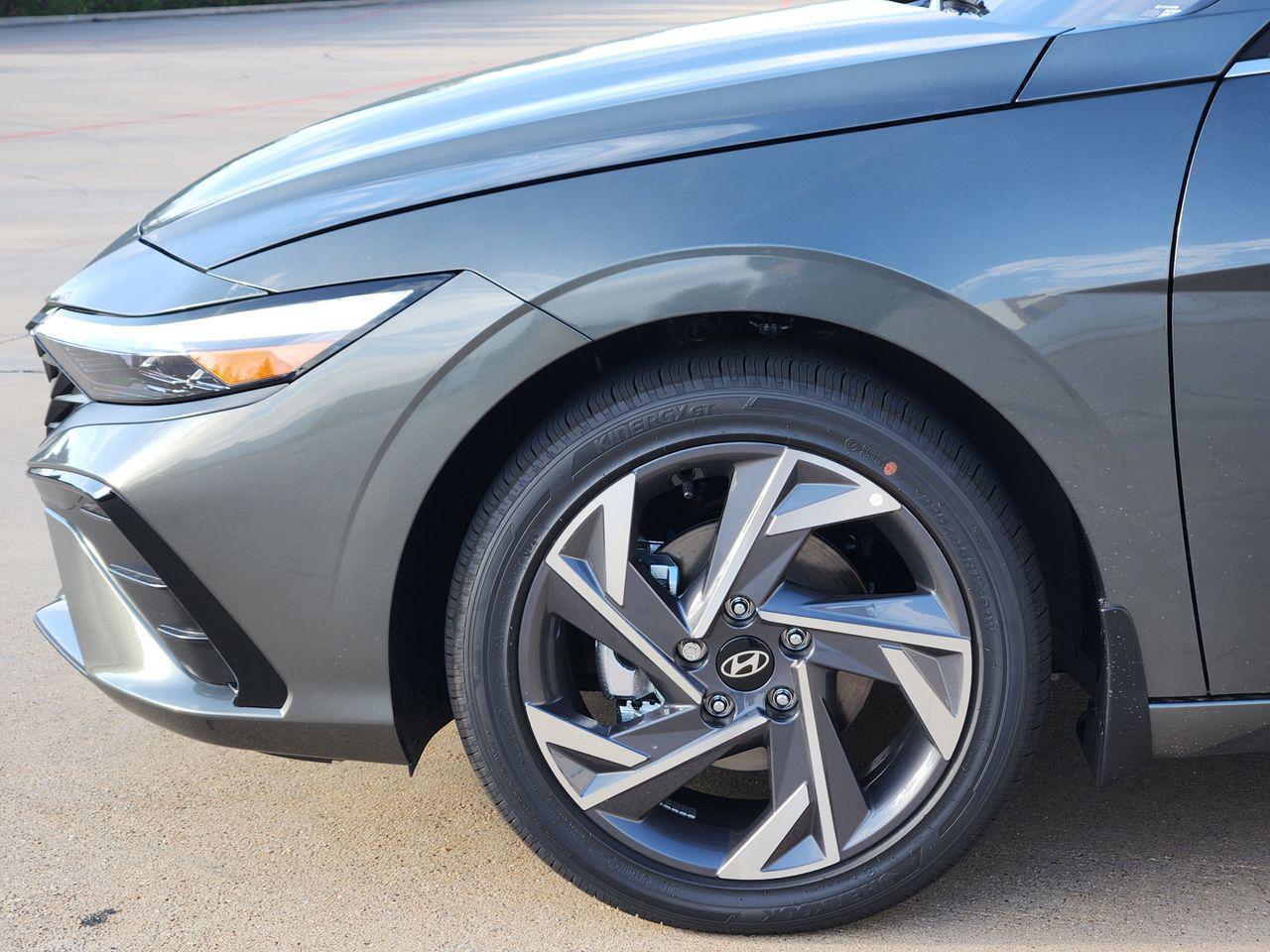 New 2026 Amazon Gray Hyundai Limited image 5