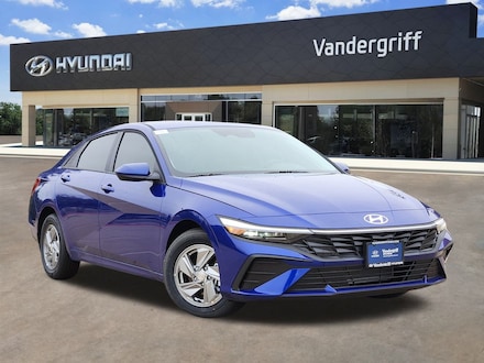 2025 Hyundai Elantra SE Sedan