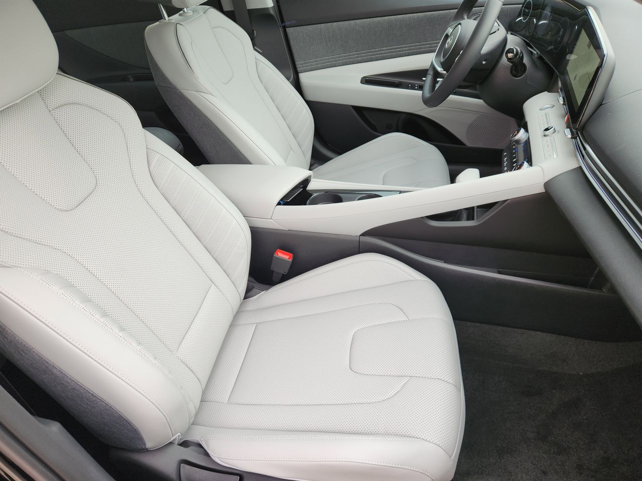 New 2026 A2B Black Hyundai Limited image 11