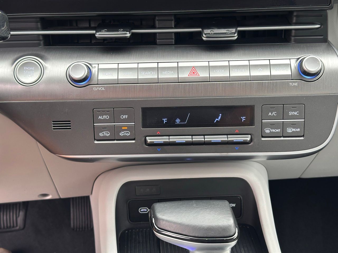 Used 2026 Ecotronic Gray Pearl Hyundai SEL Sport image 29