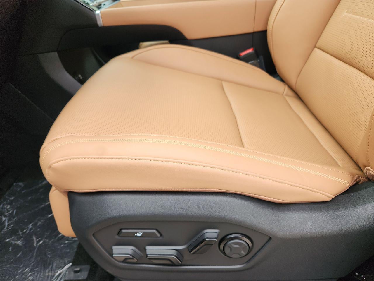 New 2026 W6H White Hyundai Calligraphy AWD image 22