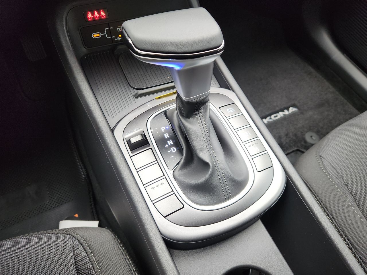 New 2026 C5G Gray Hyundai SEL Sport FWD image 17