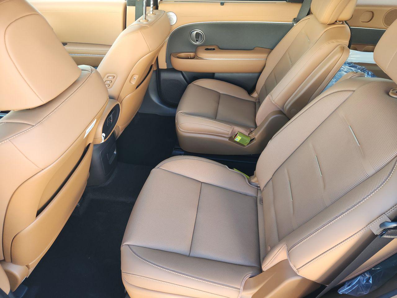 New 2026 WC9 White Hyundai Calligraphy FWD image 29