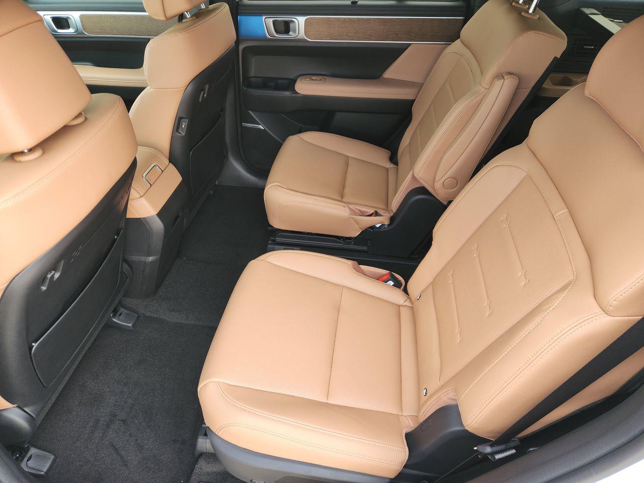 New 2026 W6H White Hyundai Limited image 30