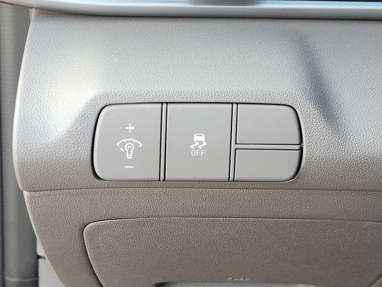 New 2026 Ecotronic Gray Hyundai SEL Sport Premium image 19