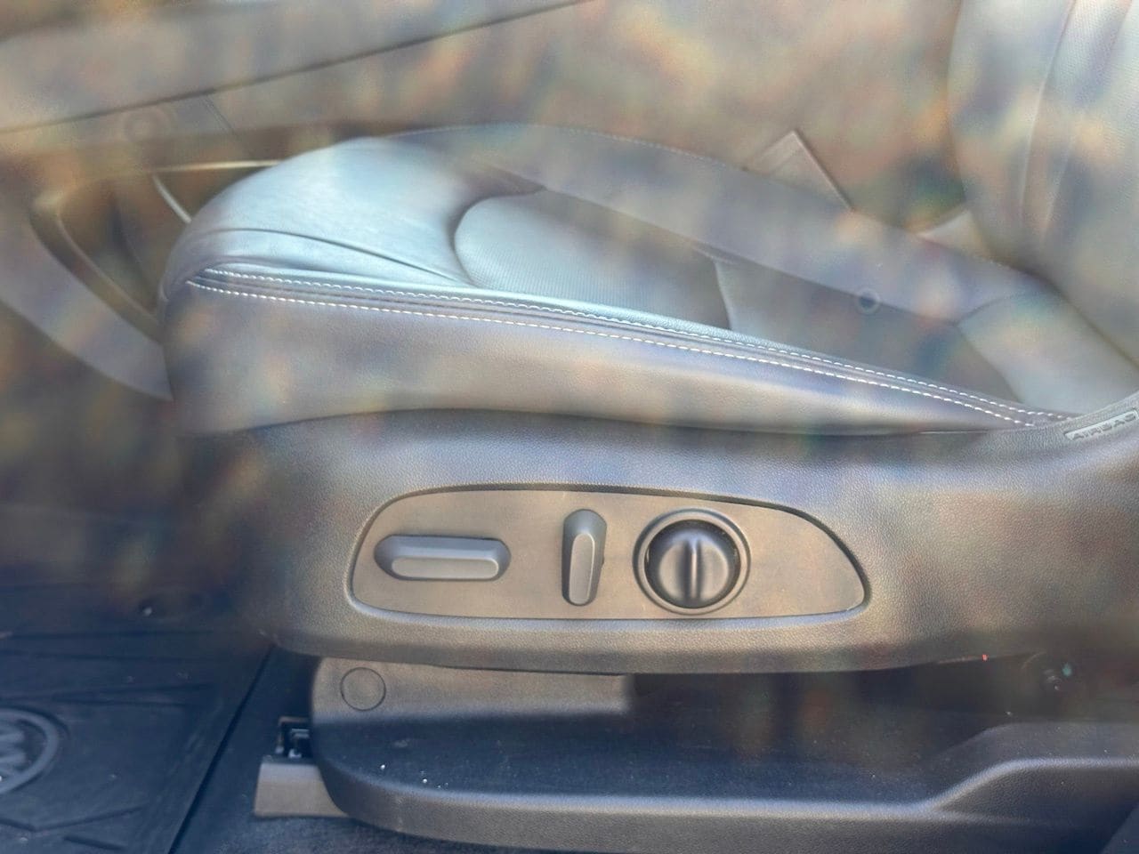 Used 2023 Moonstone Gray Buick Essence image 29