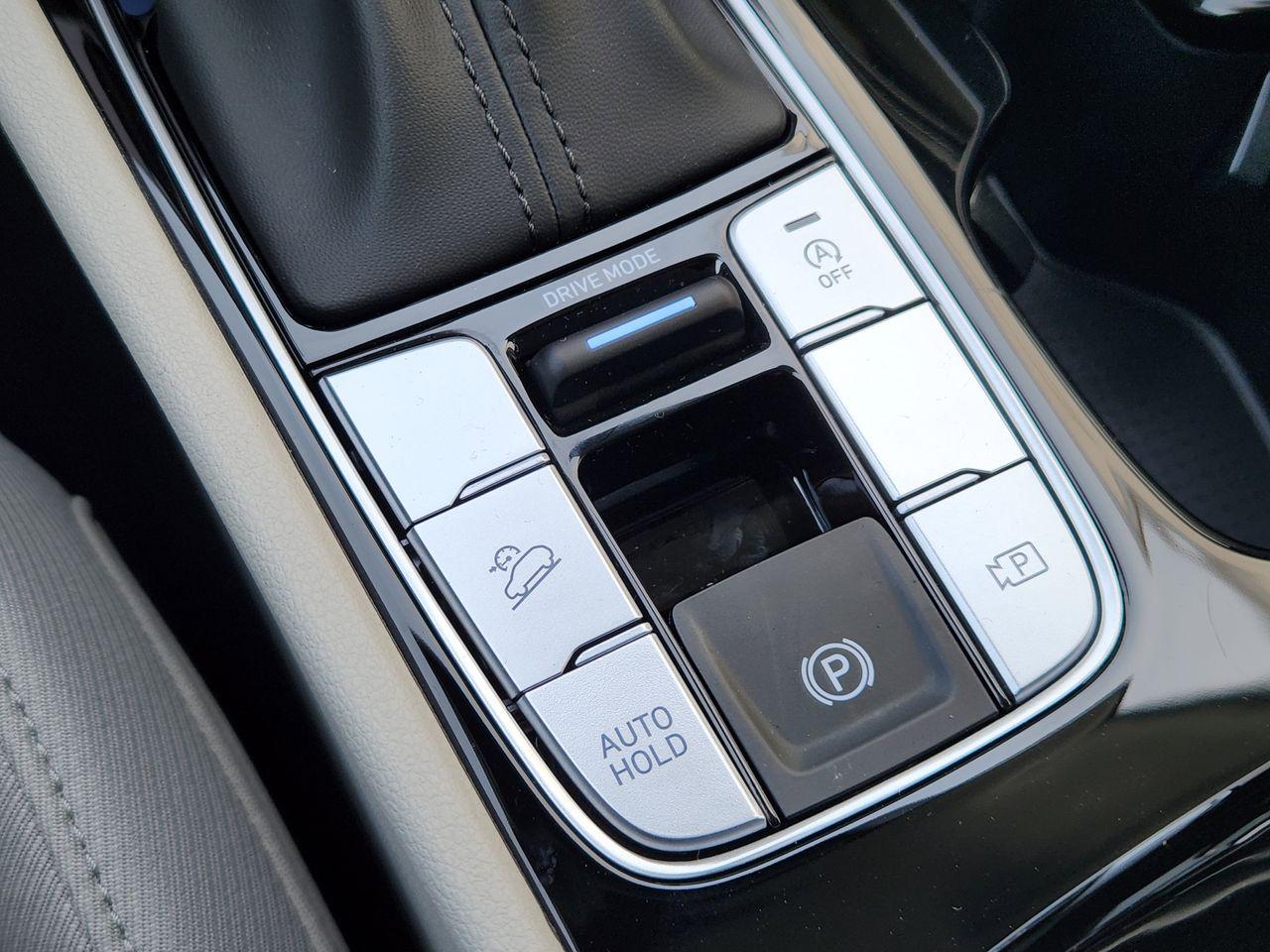 New 2026 R2T Silver Hyundai SEL FWD image 19