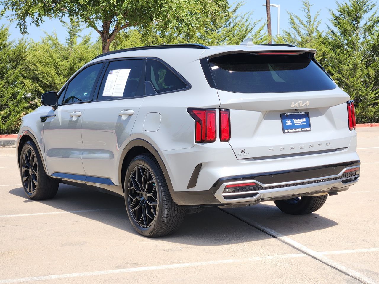 Used 2022 Wolf Gray Kia SX image 3
