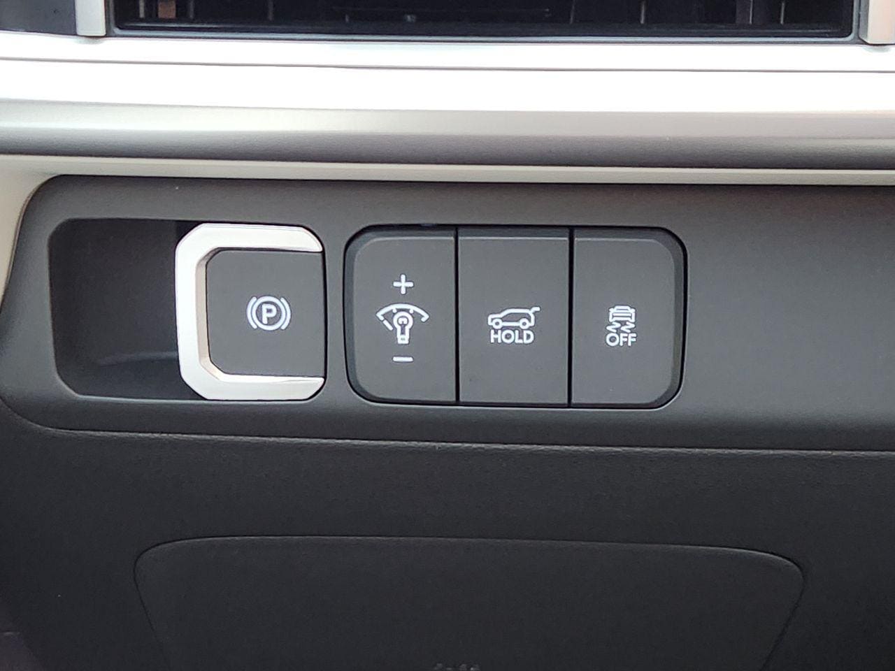 New 2027 Serenity White Hyundai SEL FWD image 20