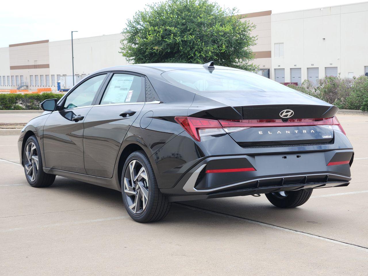 New 2026 Abyss Black Hyundai Limited image 3