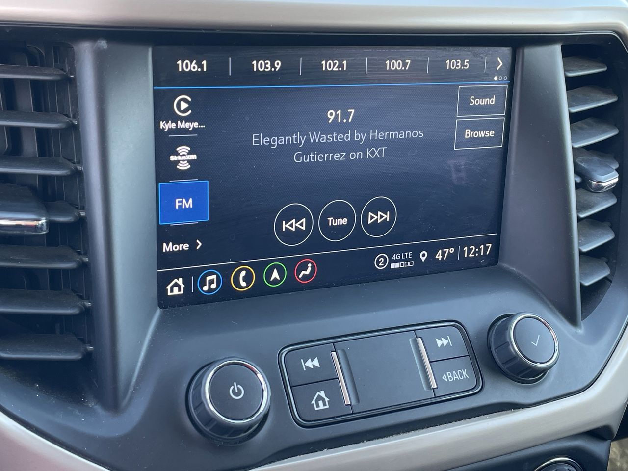 Used 2023 Summit White GMC Denali image 16