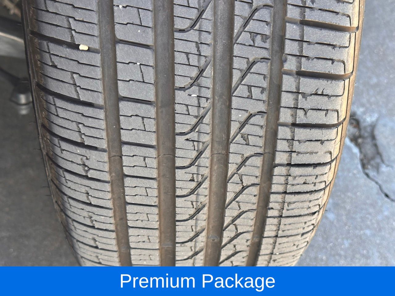 Used 2024 Mineral White Metallic BMW 430i xDrive image 3