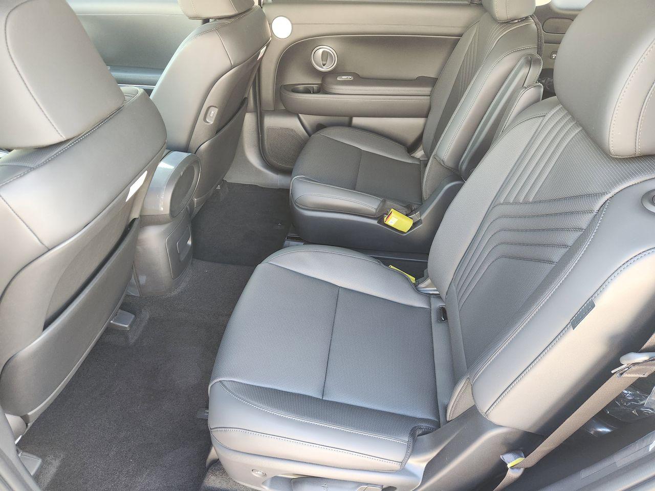 New 2026 WC9 White Hyundai SEL FWD image 28