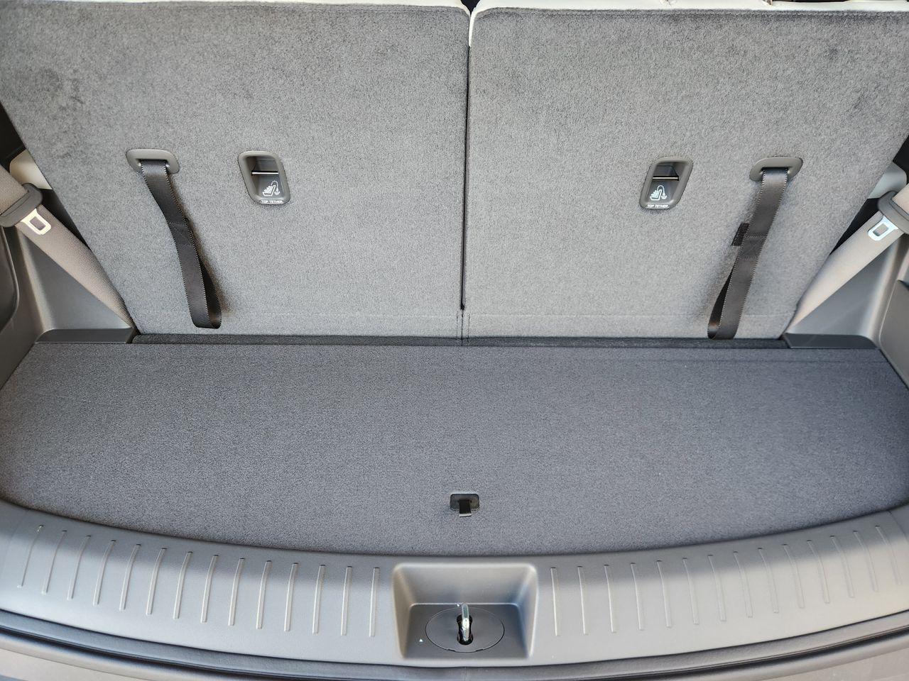 New 2026 NT2 Gray Hyundai SE FWD image 31