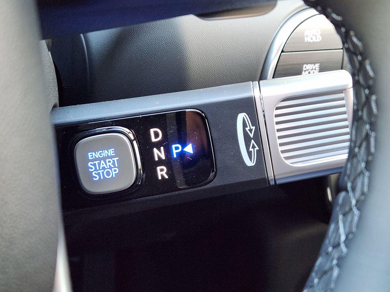 New 2026 WC9 White Hyundai Calligraphy FWD image 17