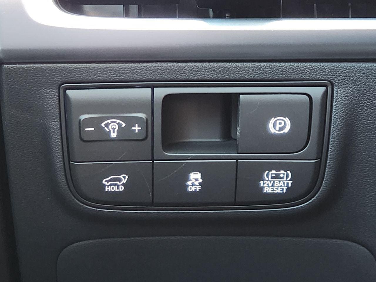 New 2026 Ecotronic Gray Hyundai SEL FWD image 21