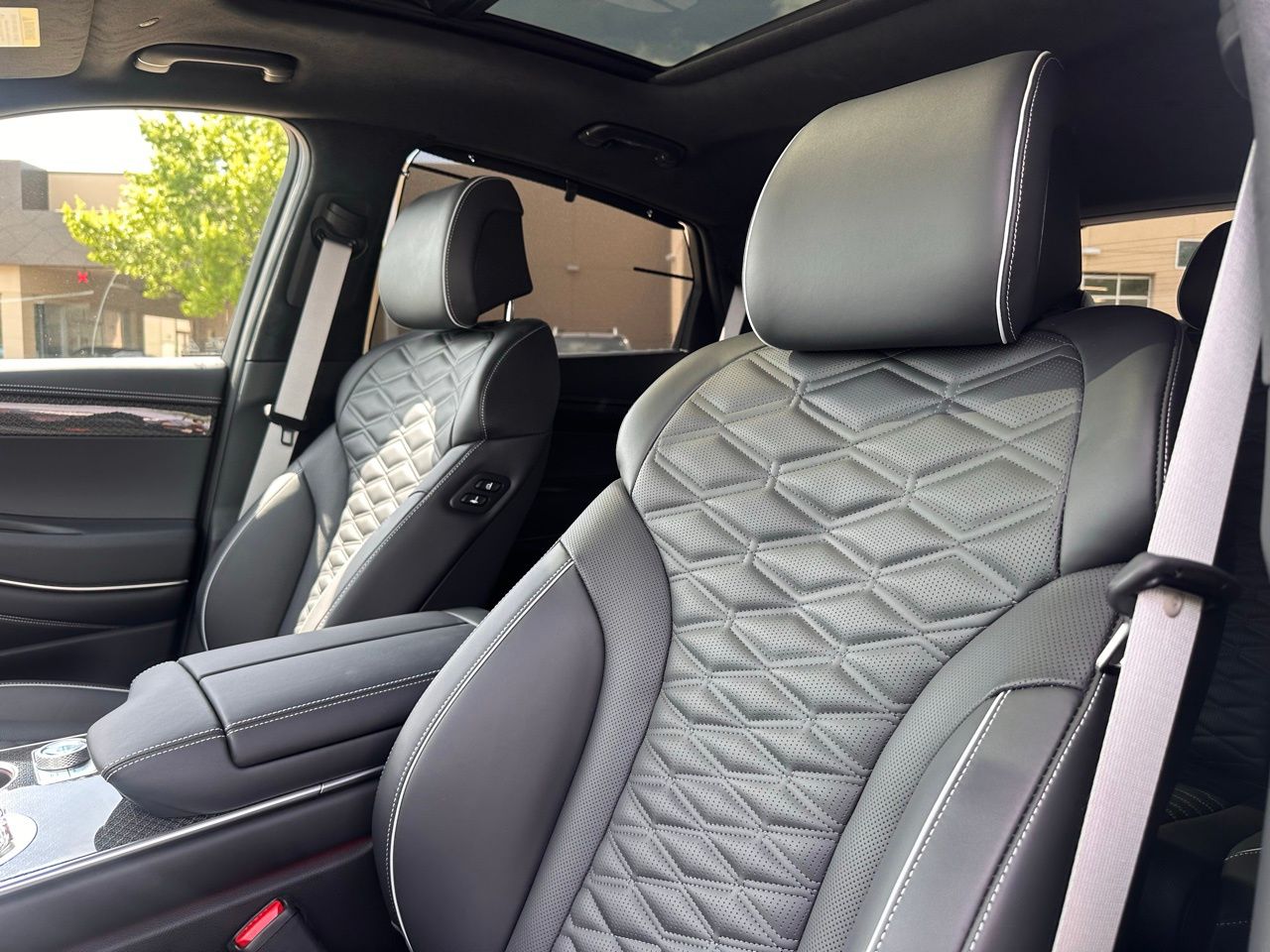 Used 2026 Alta White Genesis 3.5T e-SC image 26