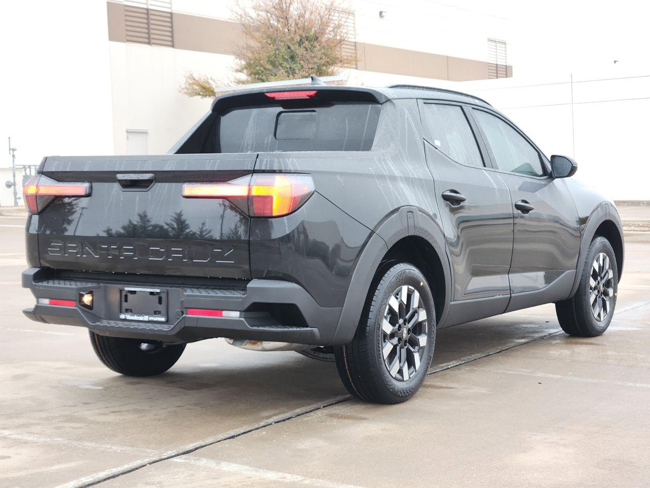 New 2026 S3B Black Hyundai SEL Activity FWD image 4