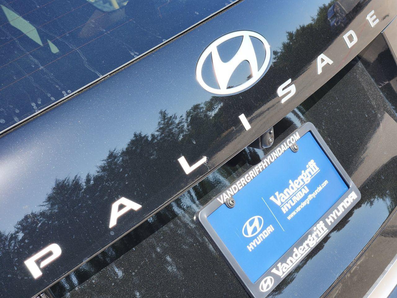 New 2027 Abyss Black Pearl Hyundai Calligraphy image 8