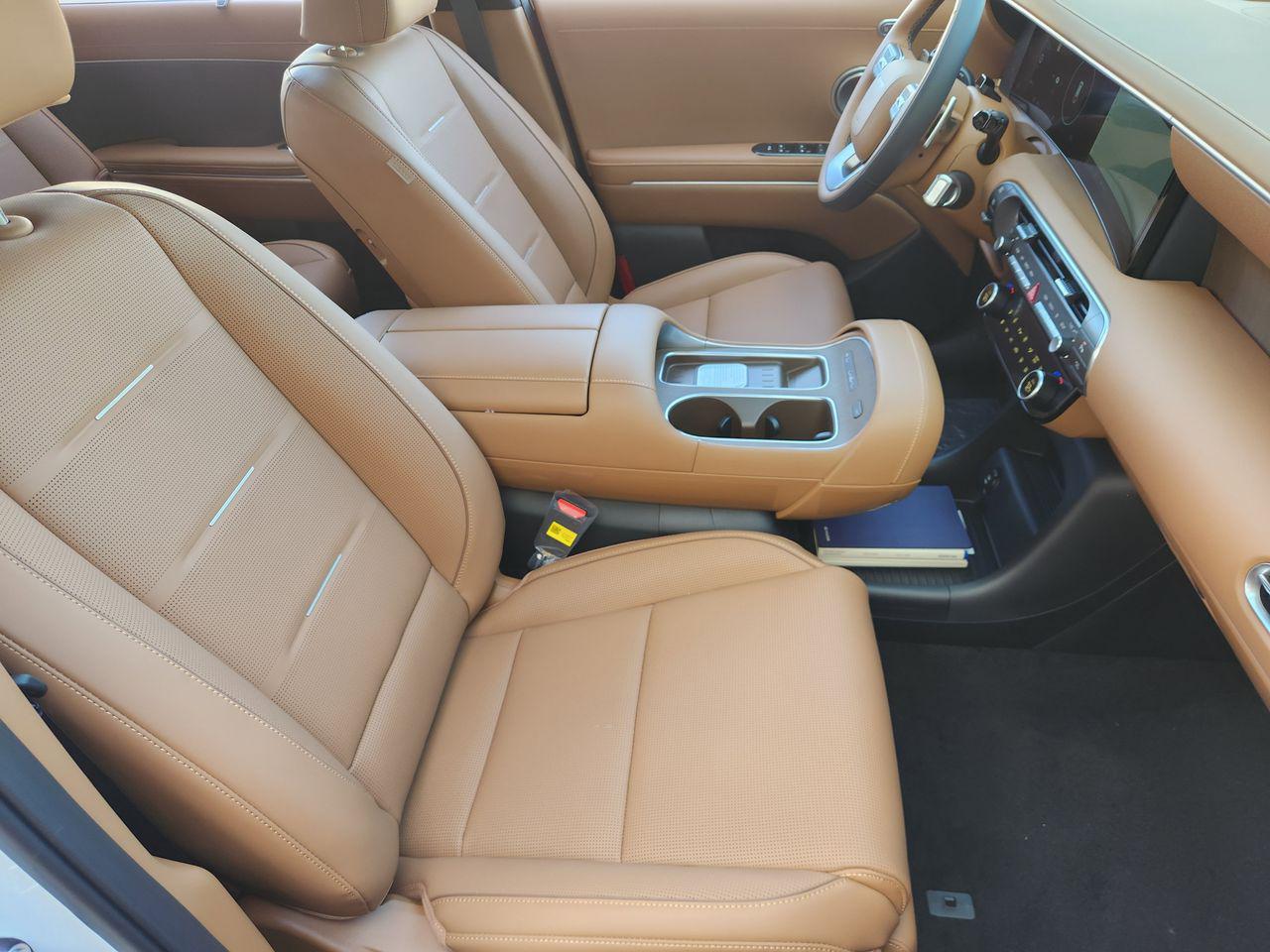 New 2026 WC9 White Hyundai Calligraphy FWD image 10