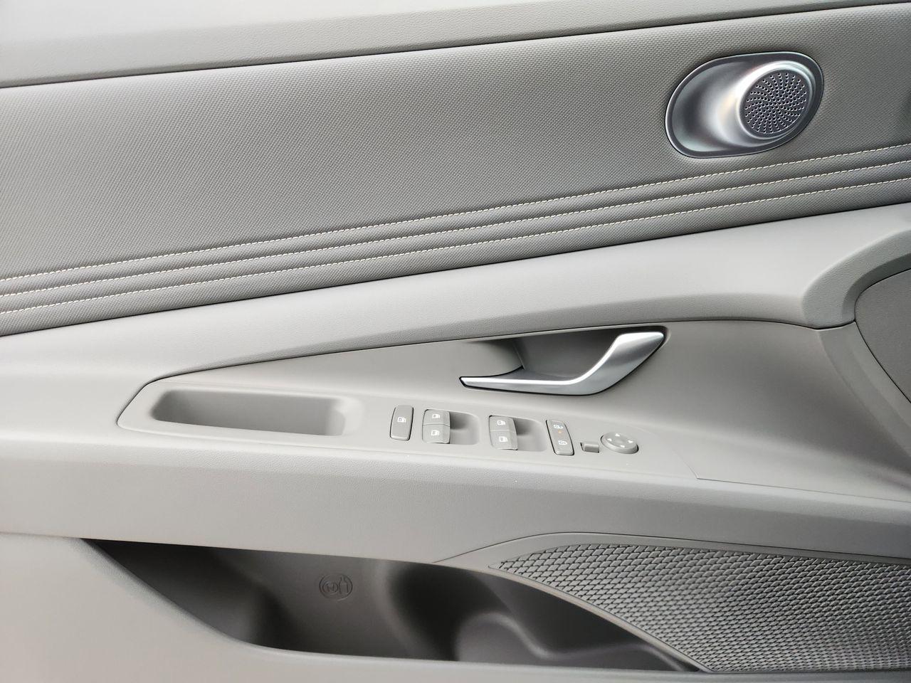 New 2026 W6H White Hyundai SEL Sport image 21