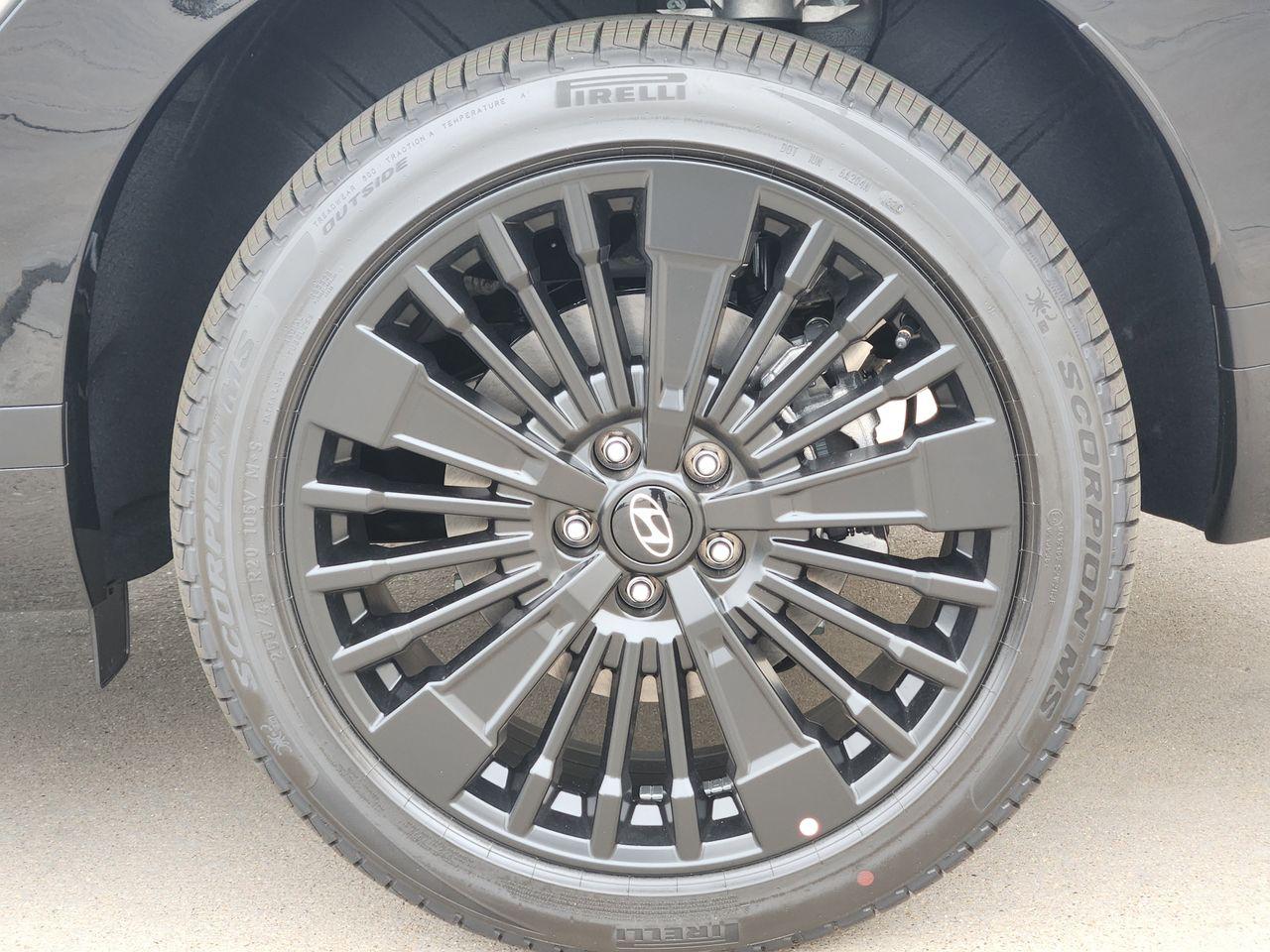 New 2026 Shimmering Silver Hyundai Calligraphy image 7