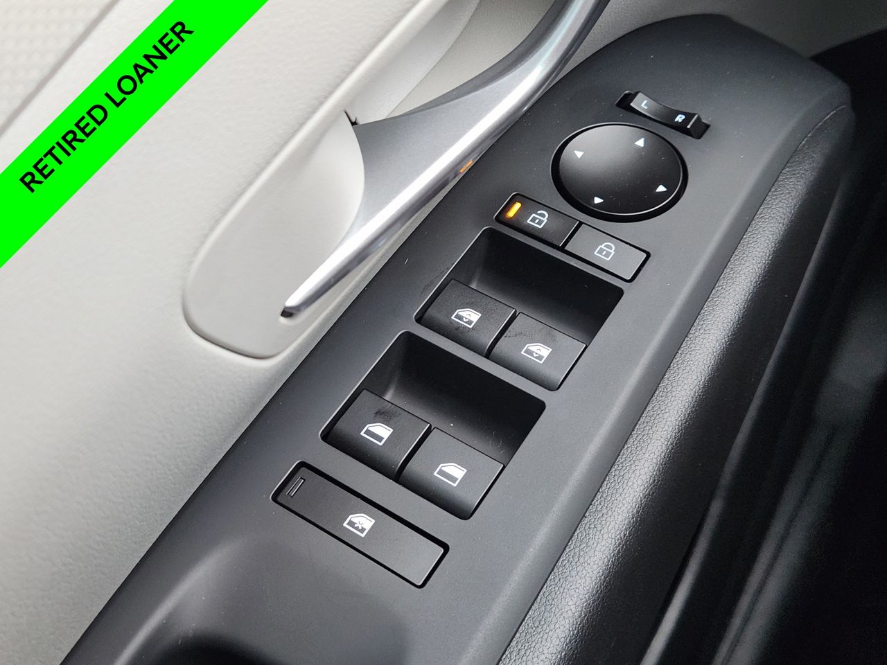 New 2026 Shimmering Silver Hyundai SEL FWD image 22