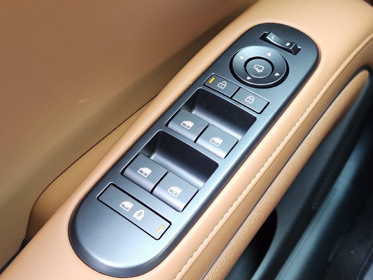 New 2027 Creamy White Pearl Hyundai Calligraphy image 22
