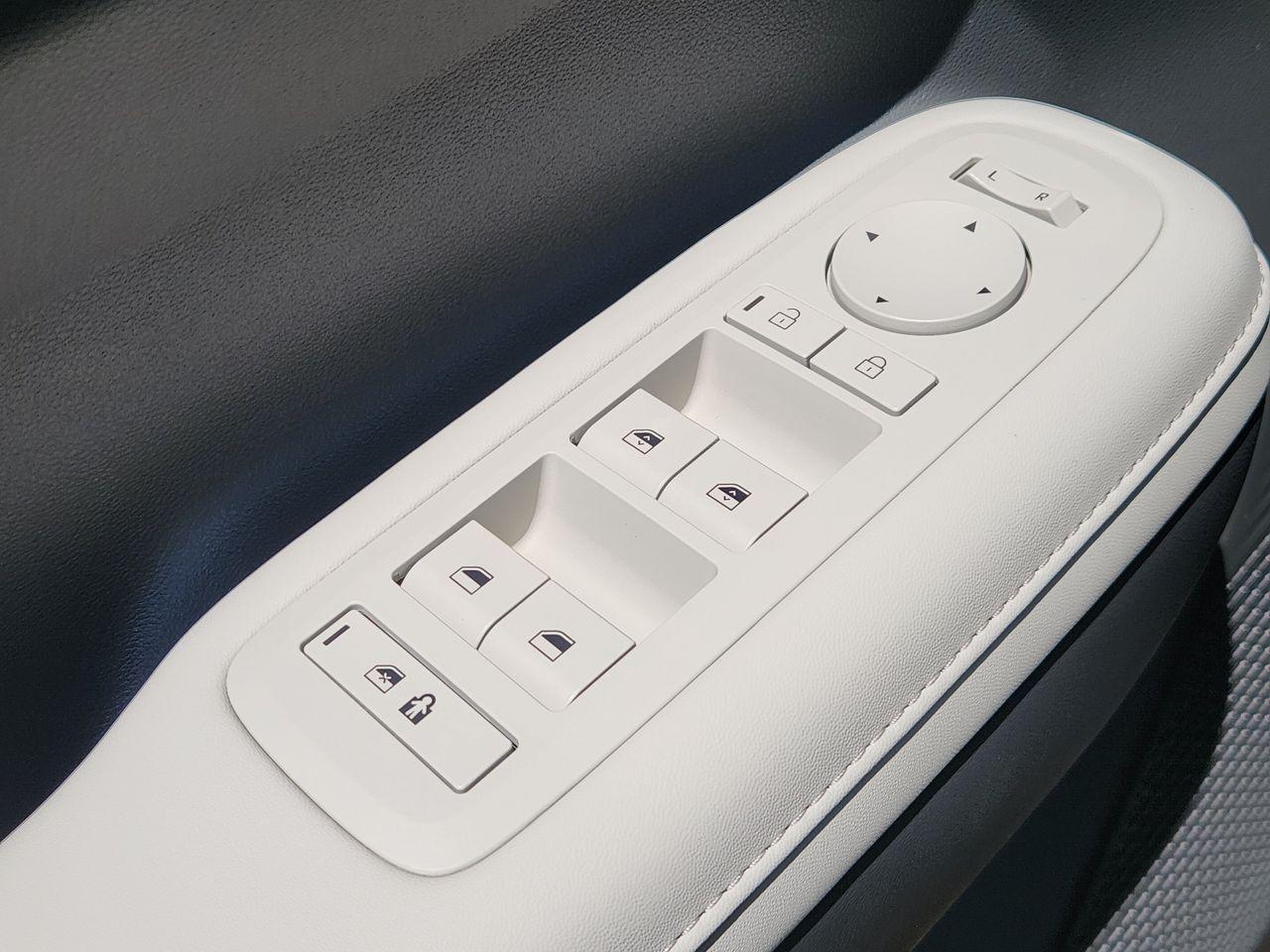 New 2027 Ecotronic Gray Hyundai SEL FWD image 21
