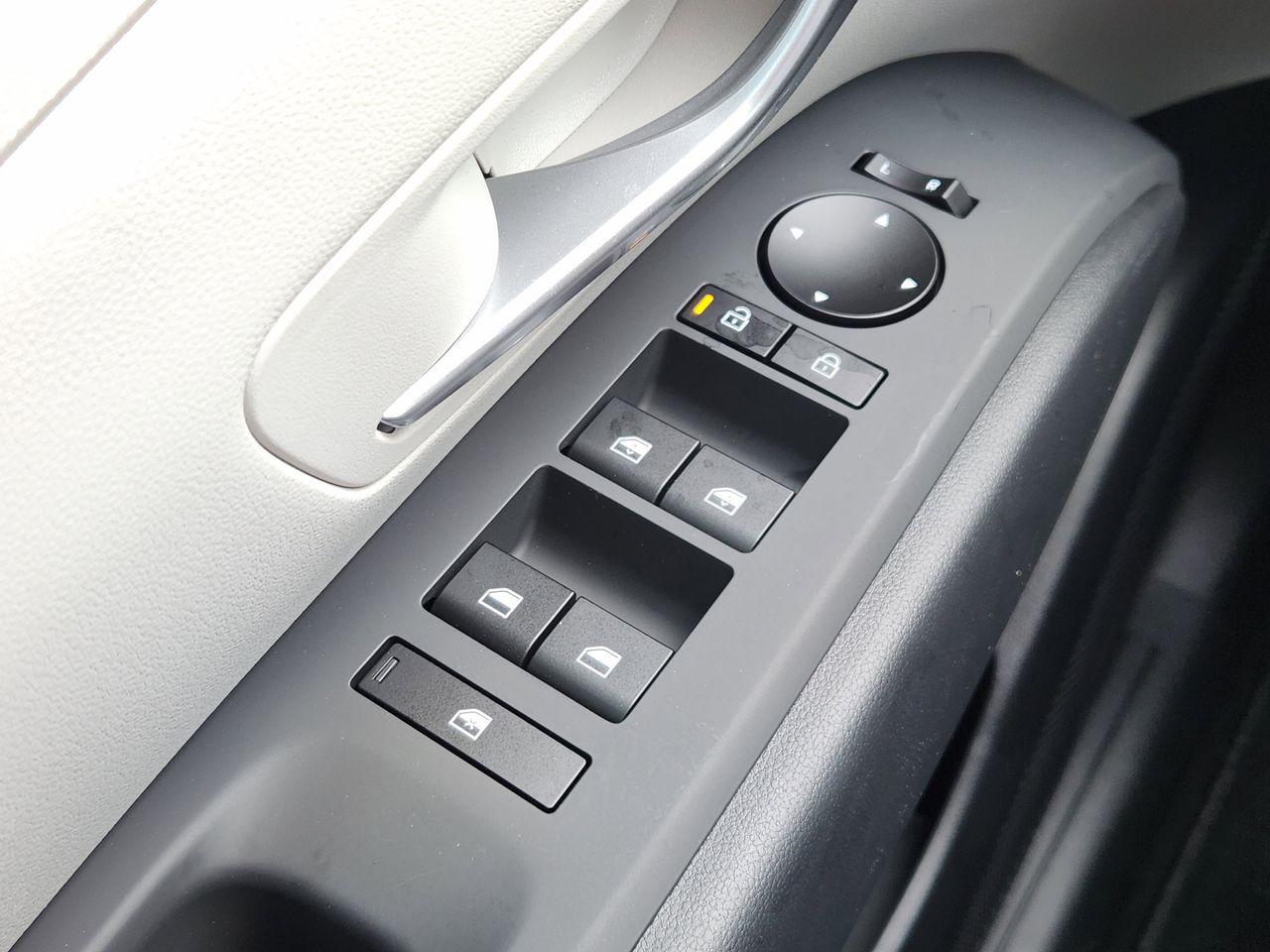 New 2026 W6H White Hyundai SEL FWD image 20