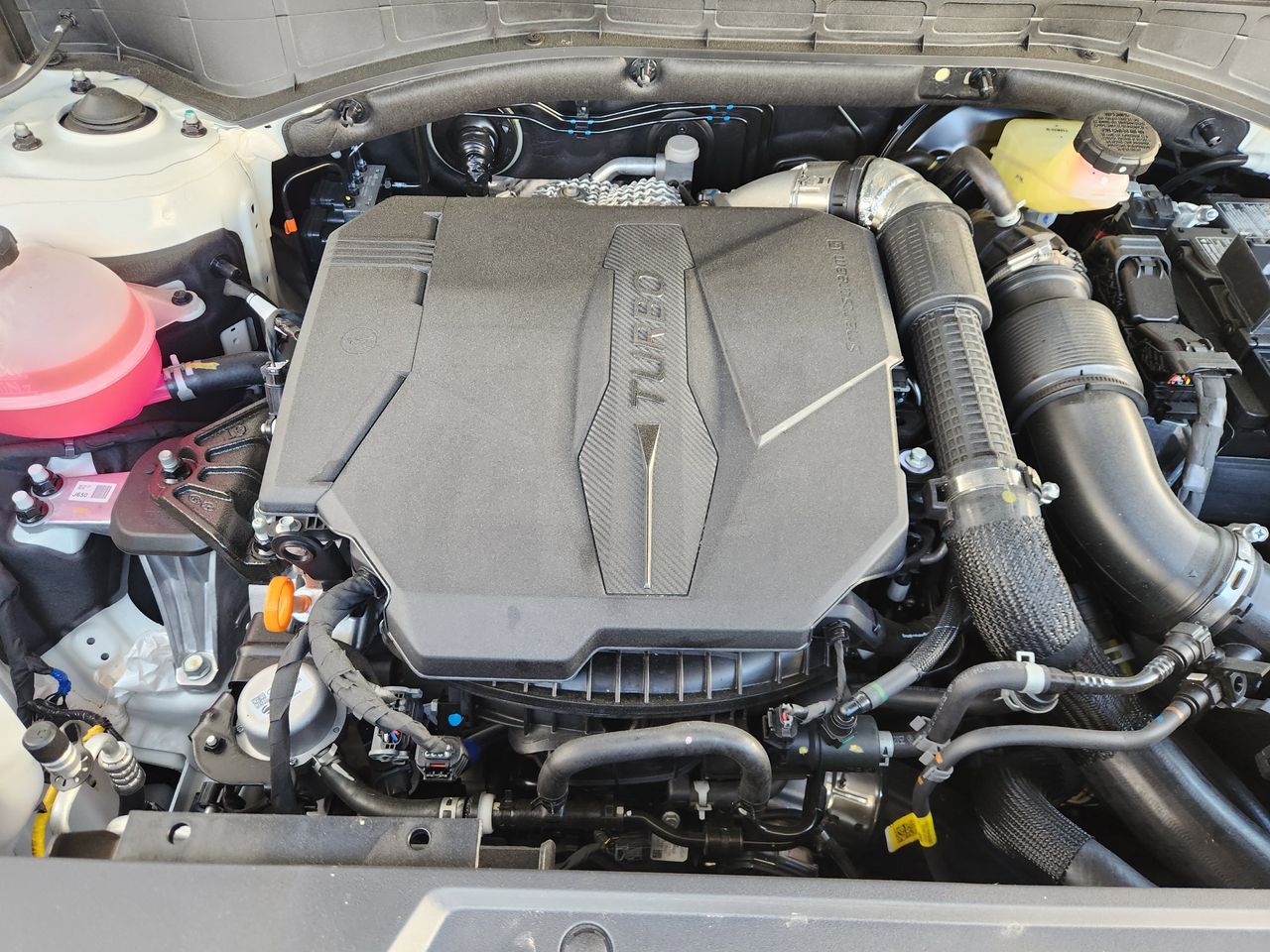 New 2026 W6H White Hyundai SEL FWD image 30