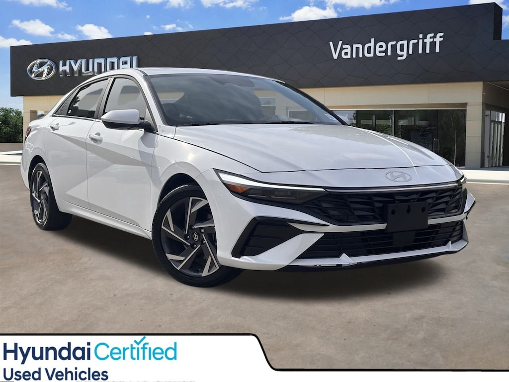 Certified 2025 Hyundai Elantra SEL Convenience Sedan