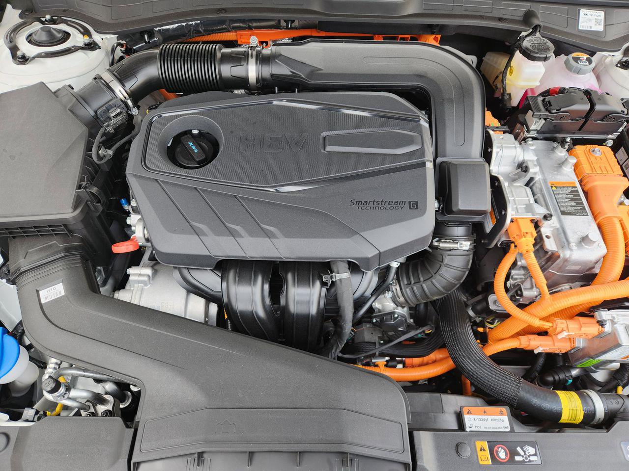 New 2026 W6H White Hyundai Limited image 33