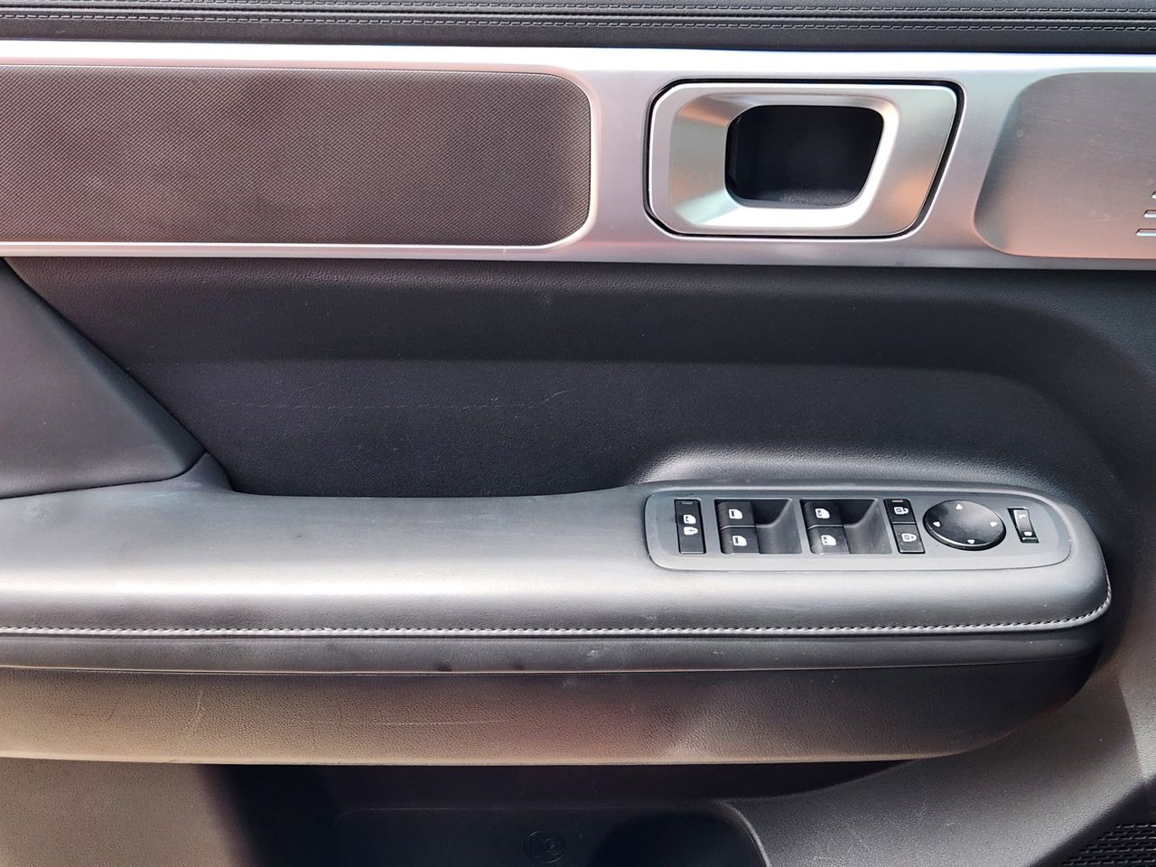 2025 Hyundai Santa Fe SEL - Photo 20