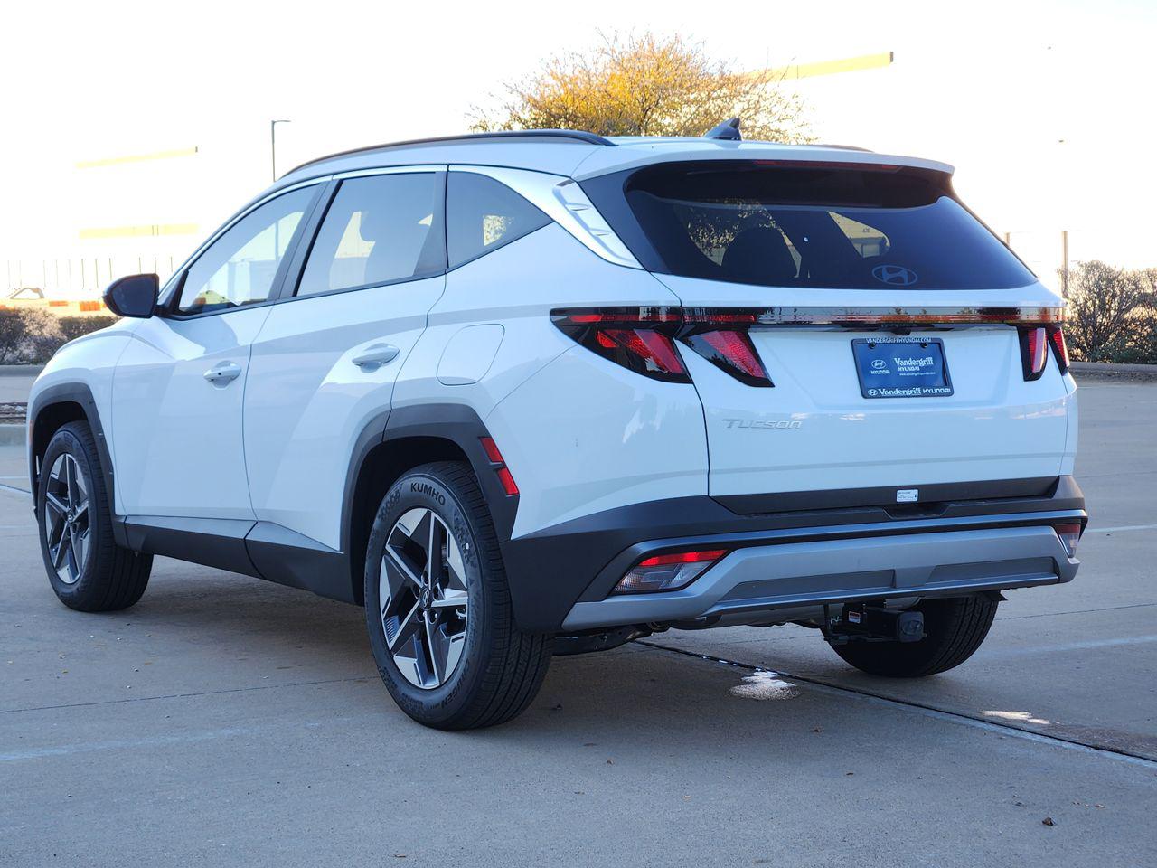 New 2026 W6H White Hyundai SEL FWD image 3