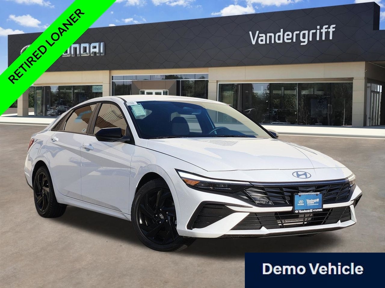 Serenity White 2026 Hyundai Elantra Sedan Front-Wheel Drive Continuously Variable Transmission