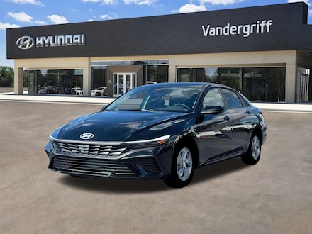 2026 Hyundai Elantra SE Sedan