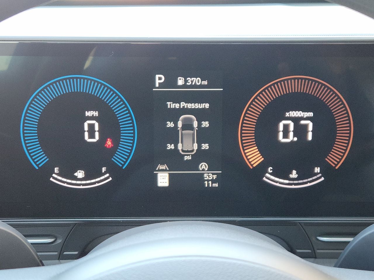 New 2026 C5G Gray Hyundai SE FWD image 12