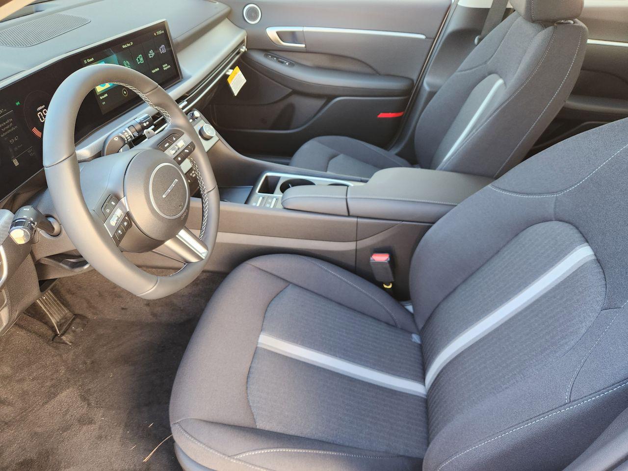 New 2026 Serenity White Hyundai SEL Sport image 9